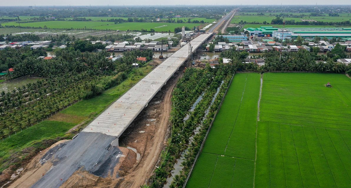 Construction to start on four key road projects in Vietnam